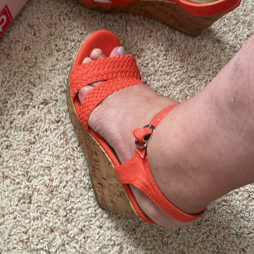 NEW 7.5 Med Coral Wedge cork-look Platform Woven Strap Sandals Heels Shoes - Picture 5 of 9